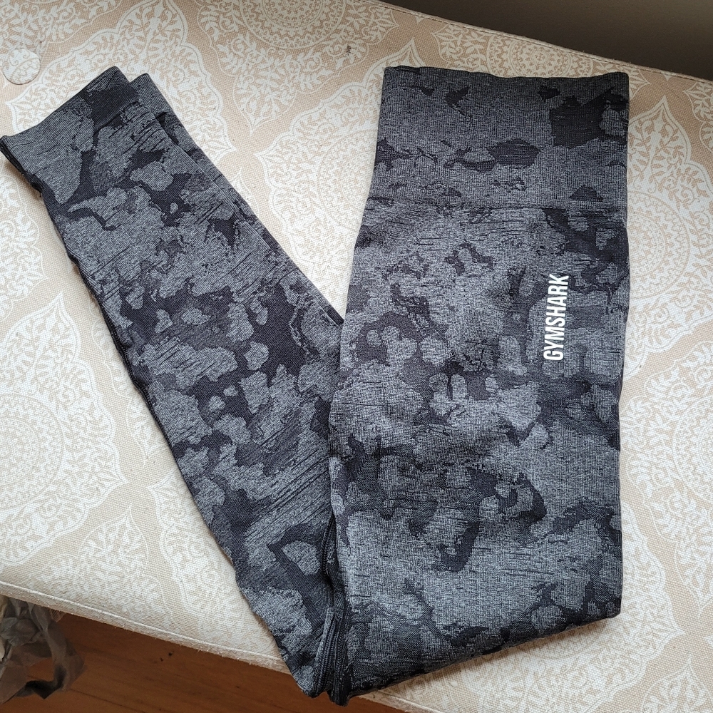 Gymshark Adapt Seamless Camo Leggings Size Medium